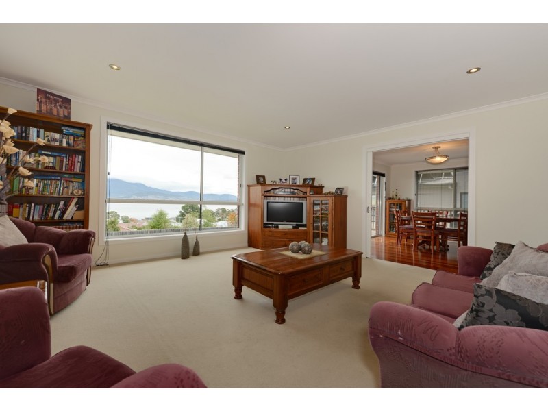 522 Oceana Drive, Howrah TAS 7018