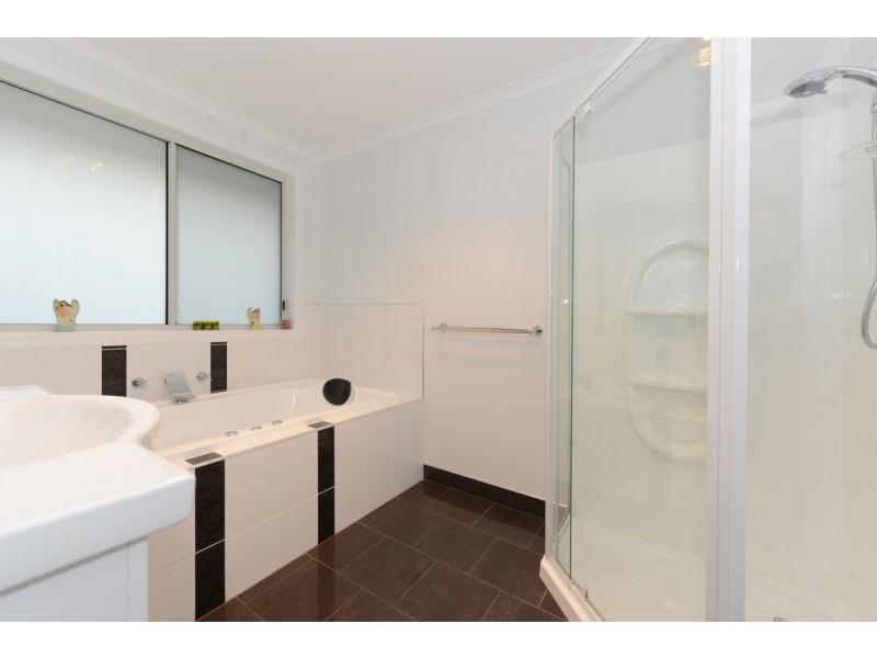 522 Oceana Drive, Howrah TAS 7018