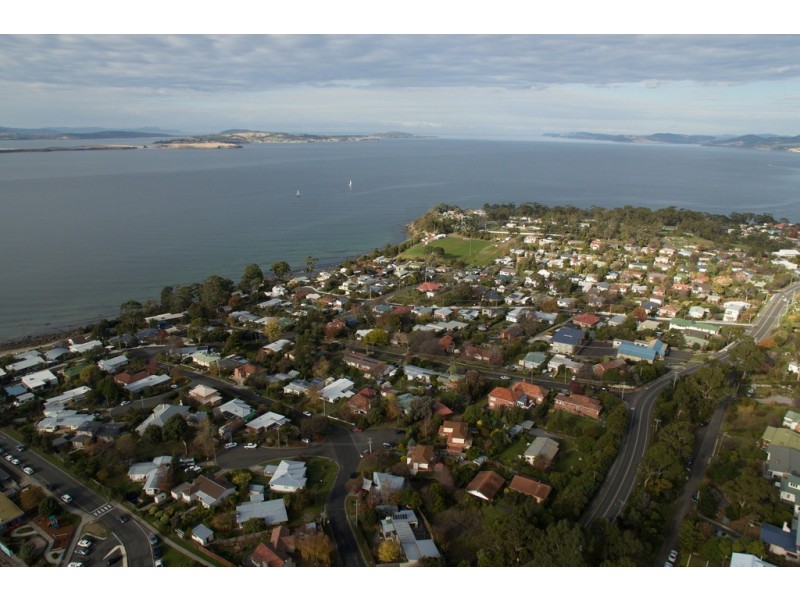 141-143 Channel Highway, Taroona TAS 7053
