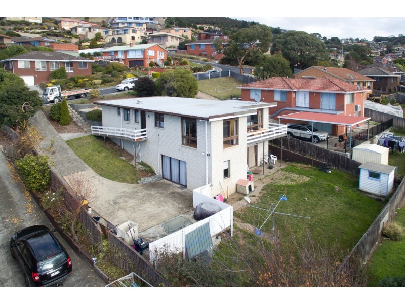 14 Chandos Drive, Berriedale TAS 7011