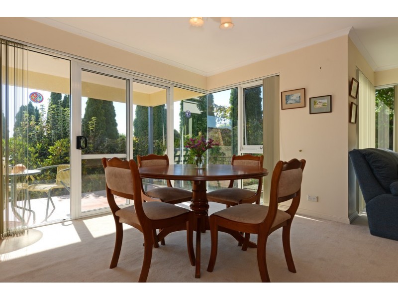 2/17 Rose Court, Sandy Bay TAS 7005