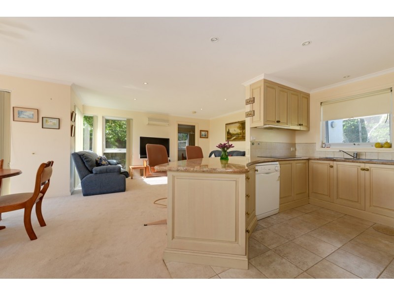 2/17 Rose Court, Sandy Bay TAS 7005