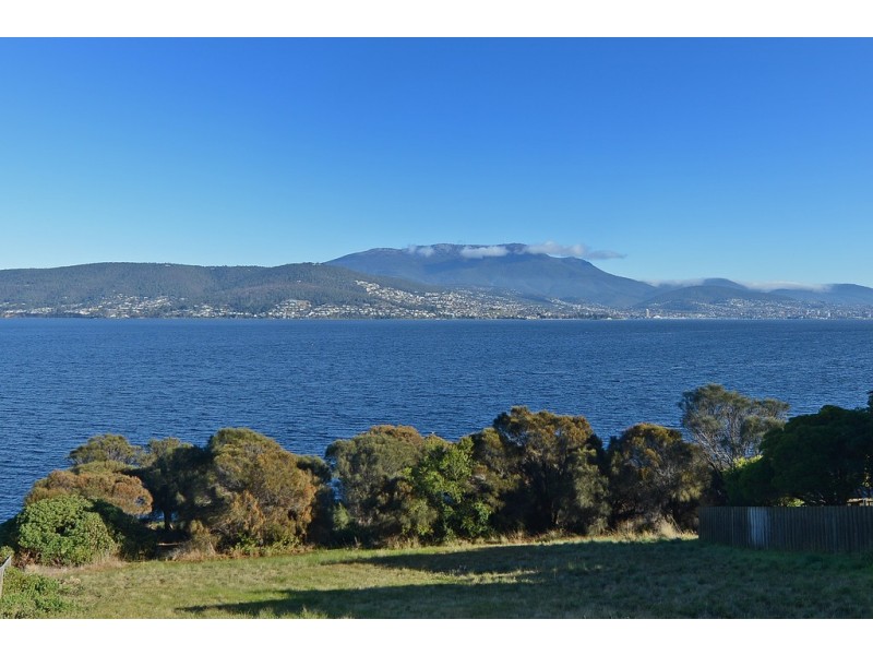 24A Vaughan Court, Tranmere TAS 7018