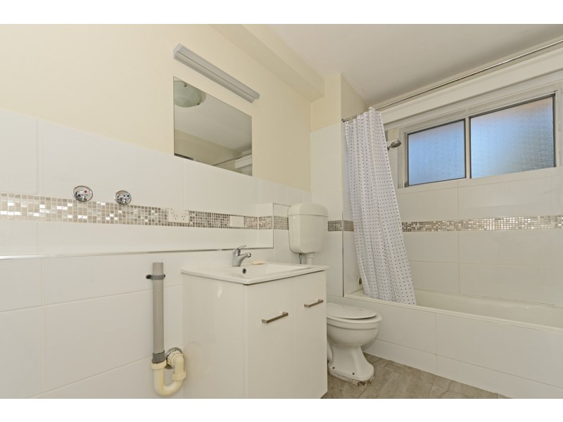 1/16B Stoke Street, New Town TAS 7008