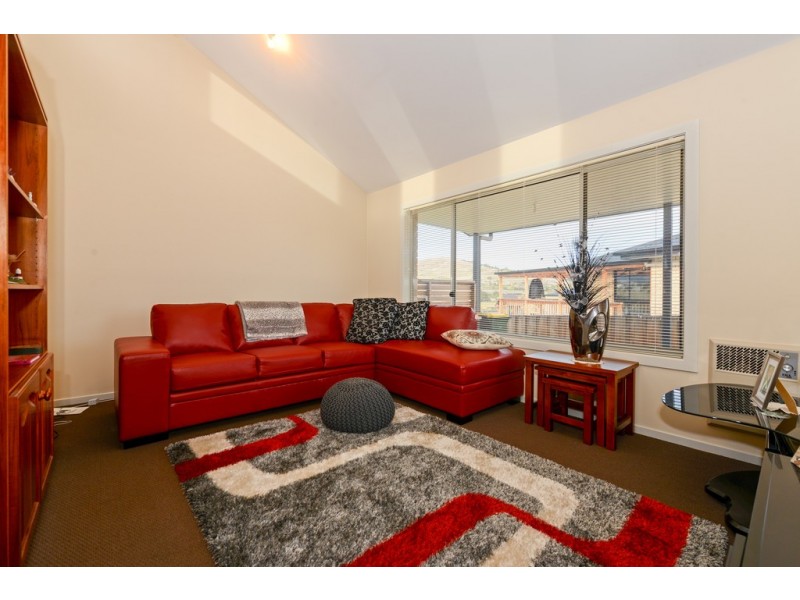 1/17 Lucas Place, Brighton TAS 7030