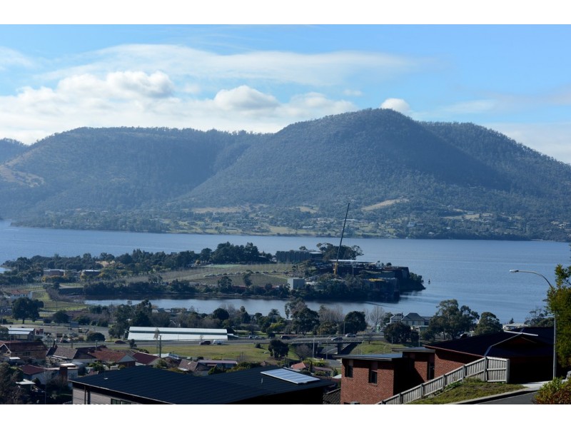 13 Michele Court, Berriedale TAS 7011
