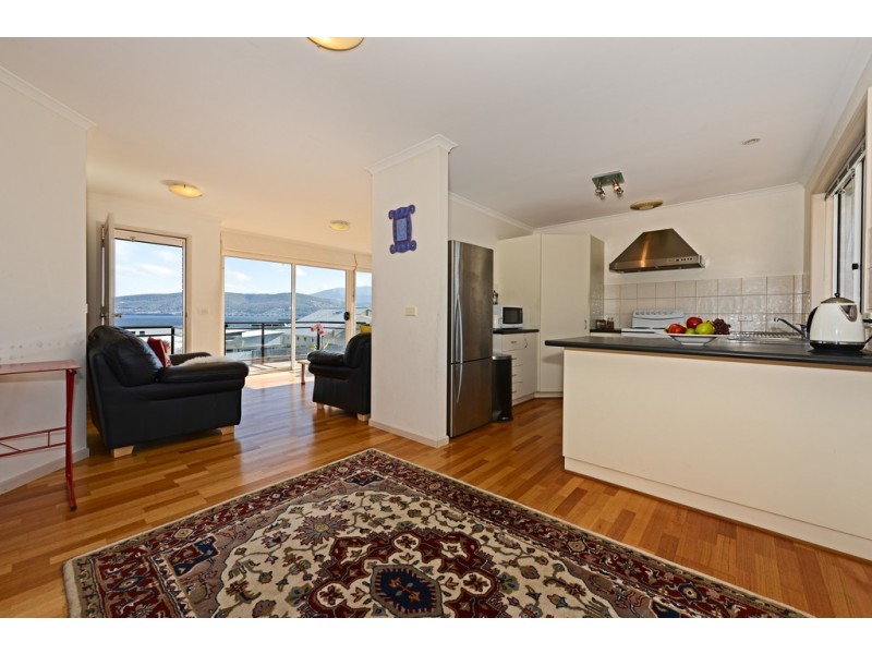 19 Pindos Drive, Tranmere TAS 7018