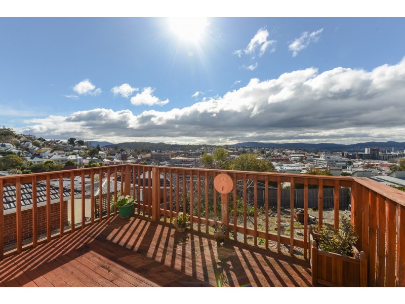 6 Watkins Avenue, West Hobart TAS 7000