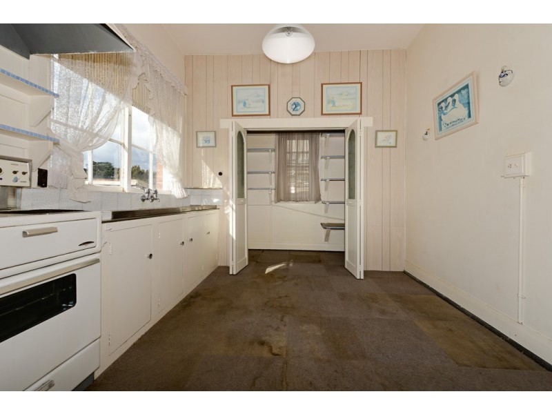 6 Watkins Avenue, West Hobart TAS 7000