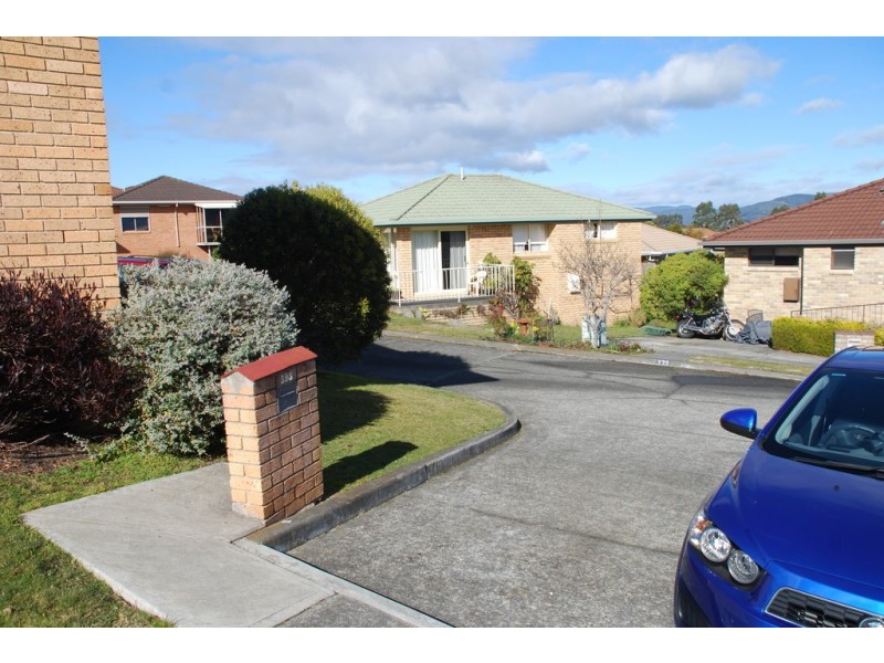 393 Village Drive, Kingston TAS 7050