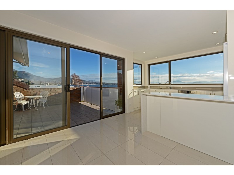 3/4 Mansell Court, Sandy Bay TAS 7005