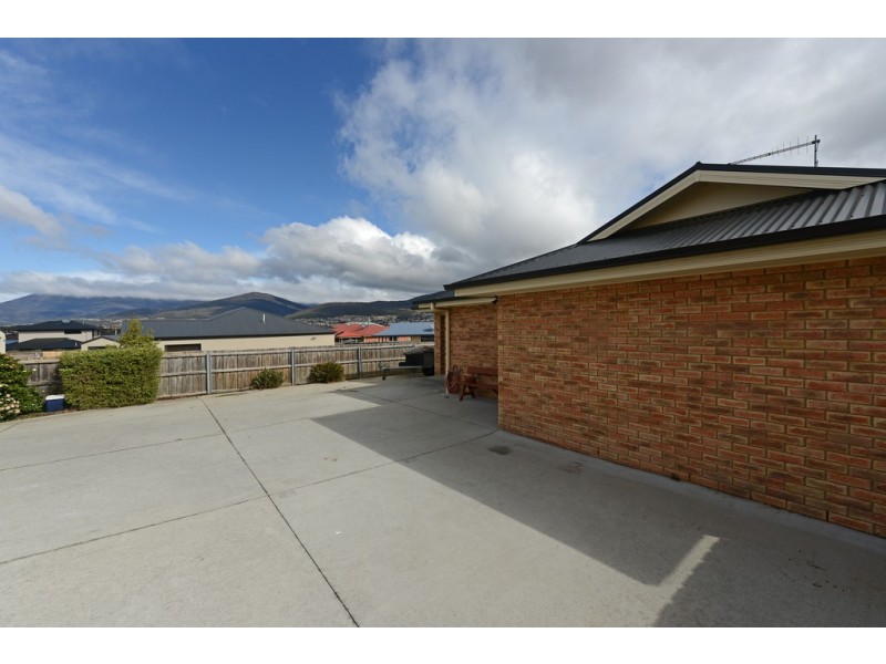 3/31 Henty Close, Old Beach TAS 7017