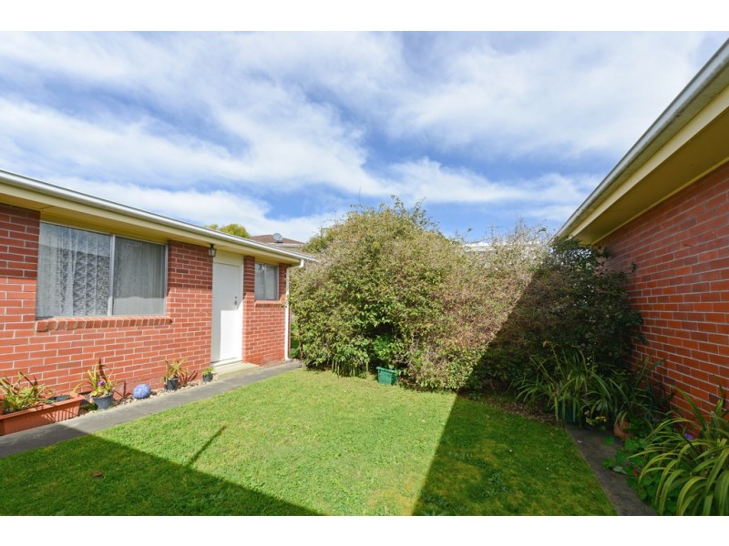 84 Wells Parade, Blackmans Bay TAS 7052