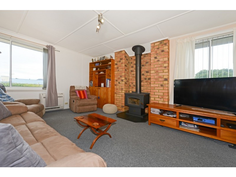 16 Myella Drive, Berriedale TAS 7011