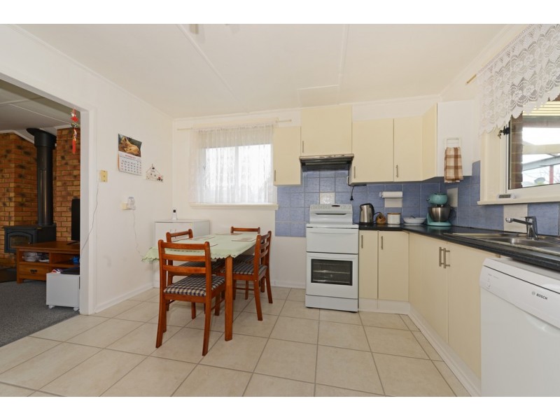 16 Myella Drive, Berriedale TAS 7011
