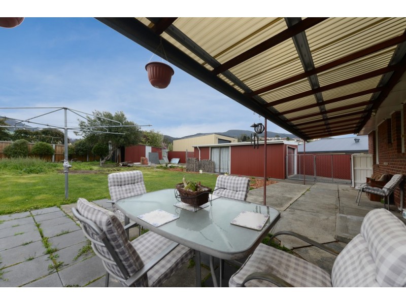 16 Myella Drive, Berriedale TAS 7011