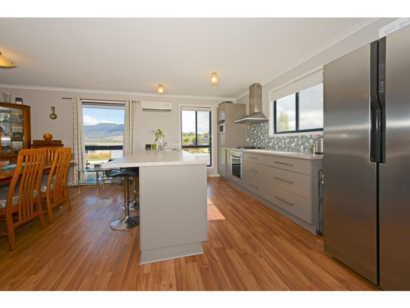 8 Tivoli Road, Old Beach TAS 7017