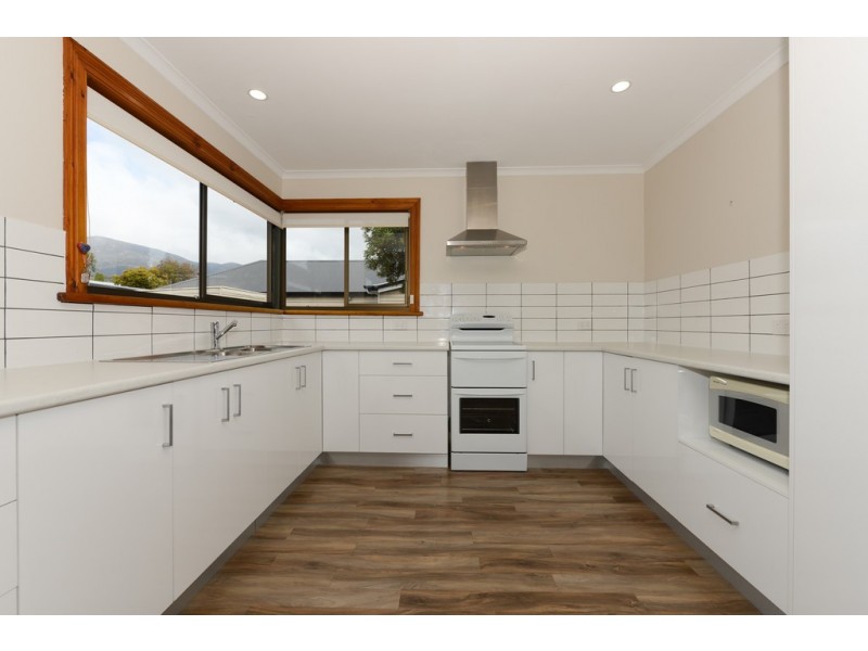 1/20 Pedder Street, New Town TAS 7008