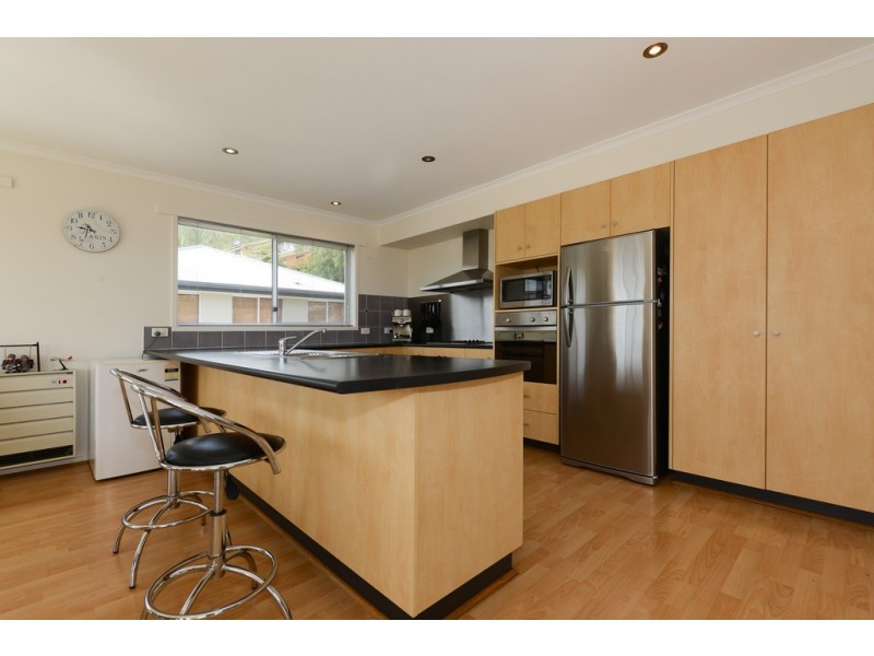10 Sunvale Avenue, Sandy Bay TAS 7005