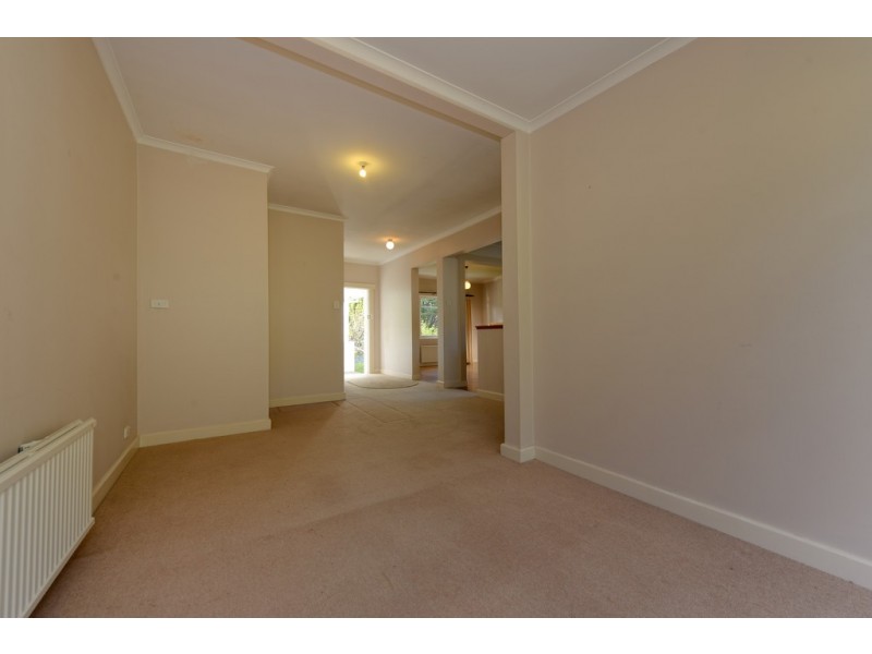 261 Lenah Valley Road, Lenah Valley TAS 7008