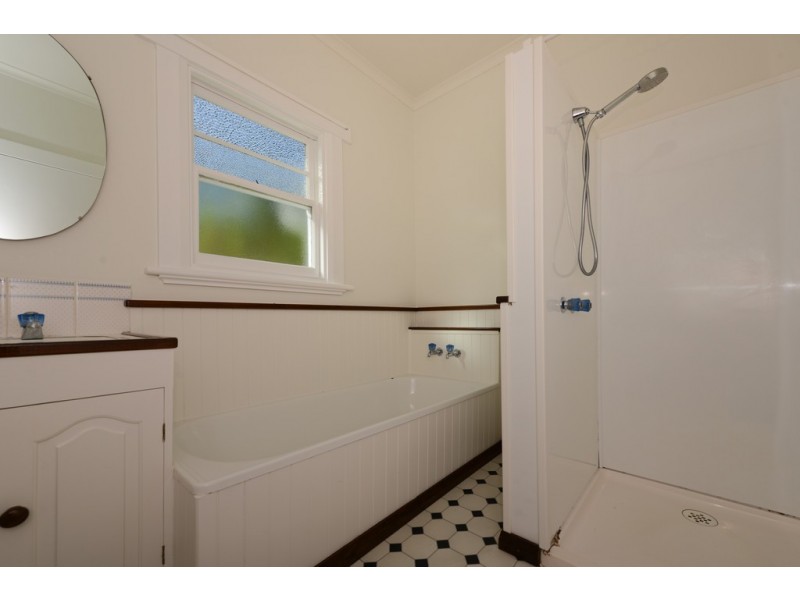 261 Lenah Valley Road, Lenah Valley TAS 7008