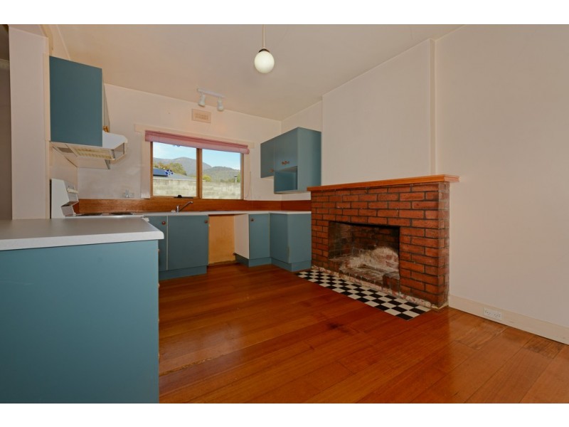 261 Lenah Valley Road, Lenah Valley TAS 7008