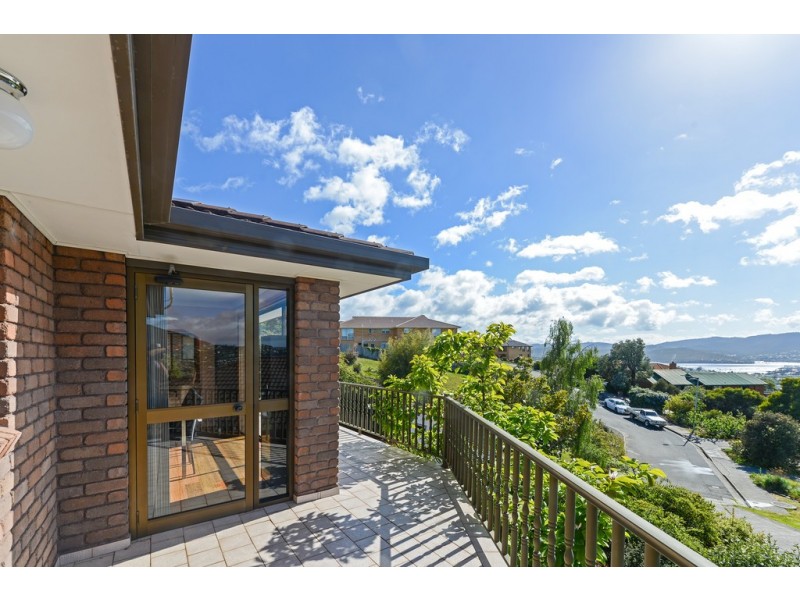 11 Dawkins Court, West Moonah TAS 7009