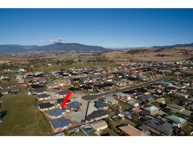 2/21 Alice Place, Brighton TAS 7030