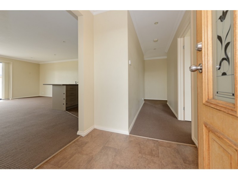 2/21 Alice Place, Brighton TAS 7030