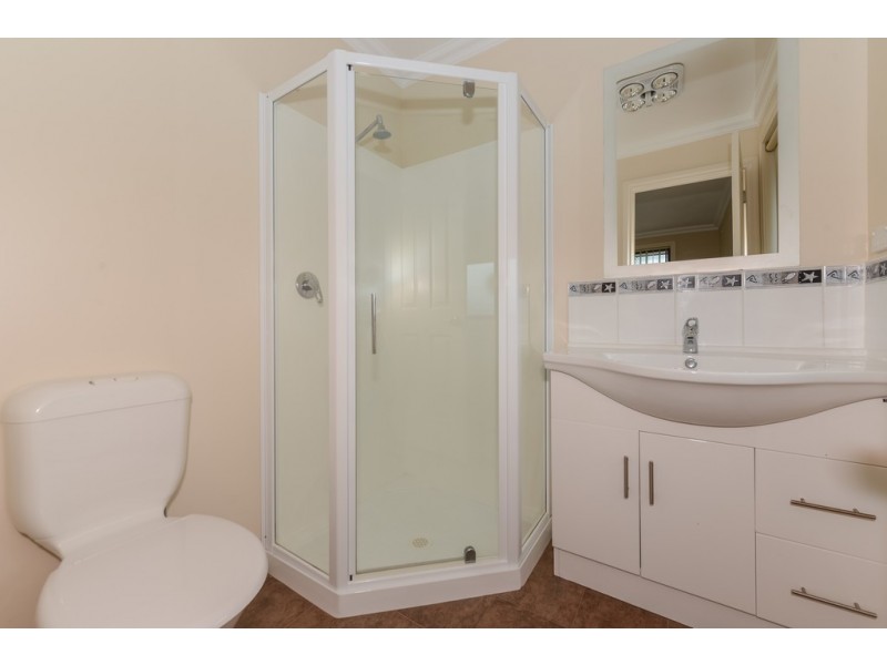 2/21 Alice Place, Brighton TAS 7030