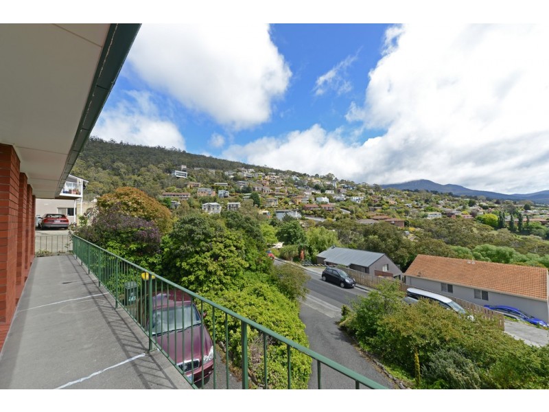 1 and 2 /6 Dalkeith Court, Sandy Bay TAS 7005