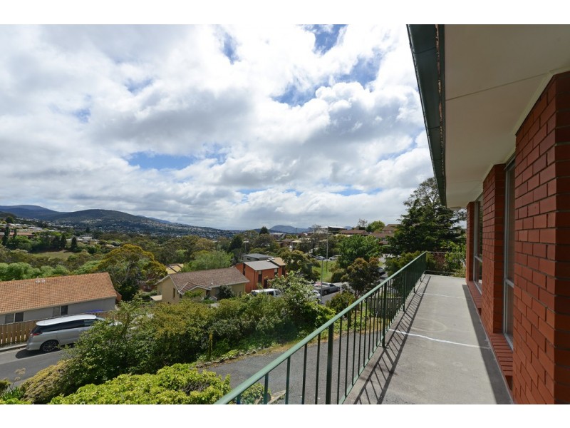 1 and 2 /6 Dalkeith Court, Sandy Bay TAS 7005
