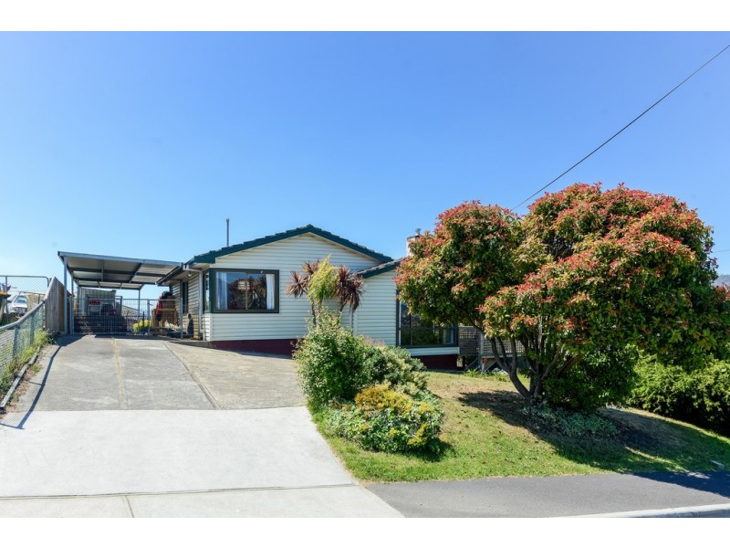 8 Tooma Avenue, Berriedale TAS 7011