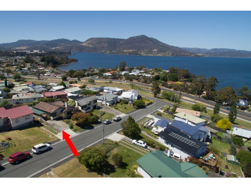 8 Tooma Avenue, Berriedale TAS 7011