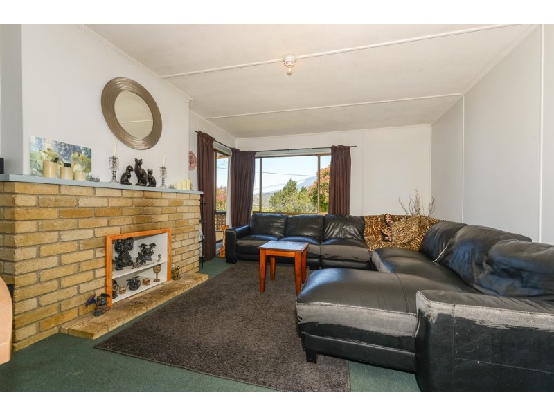 8 Tooma Avenue, Berriedale TAS 7011