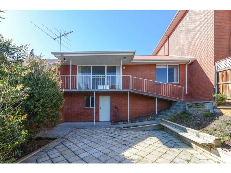 2/32 Mortimer Avenue, Mount Stuart TAS 7000