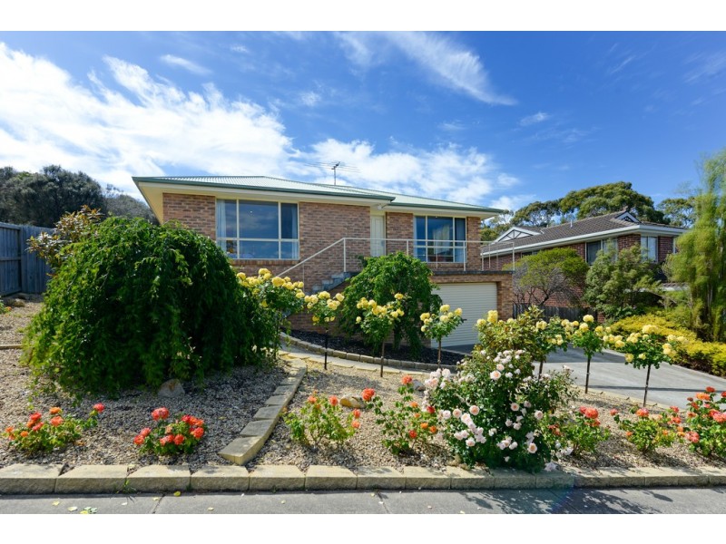13 Fairisle Terrace, Howrah TAS 7018