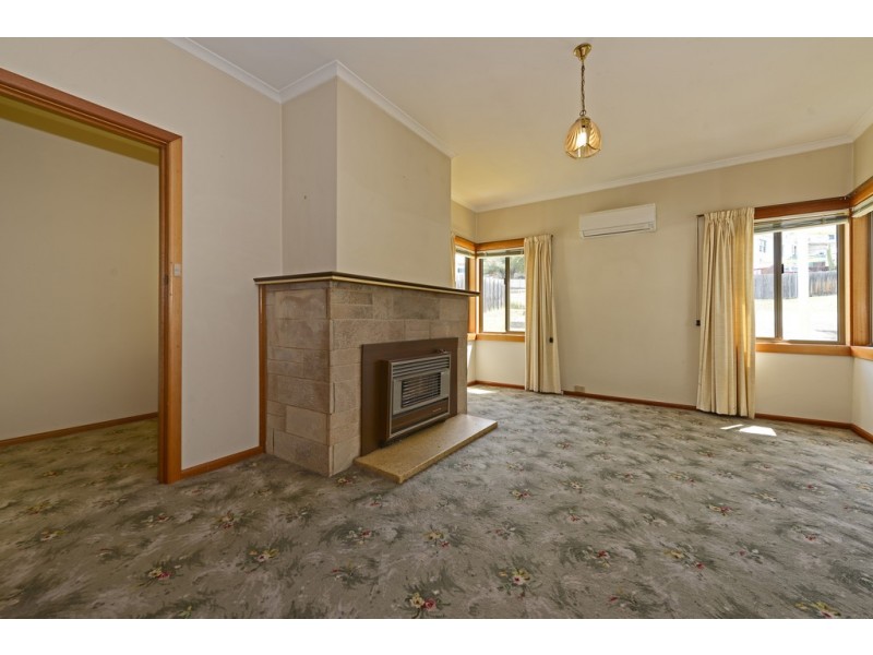 7 Hurlstone Crescent, Moonah TAS 7009