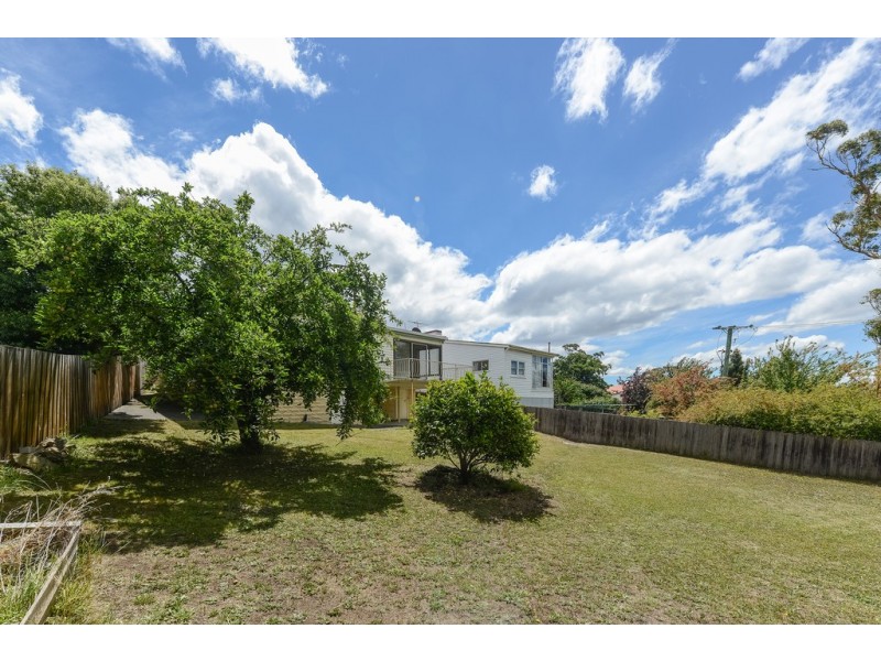 7 Hurlstone Crescent, Moonah TAS 7009