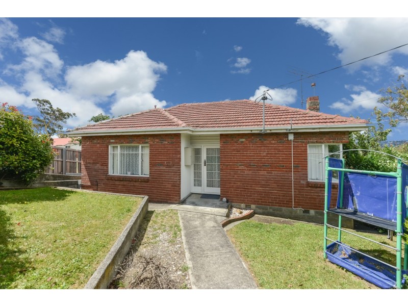 11 Hurlstone Crescent, Moonah TAS 7009
