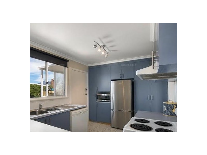 8 Asquith Court, Claremont TAS 7011