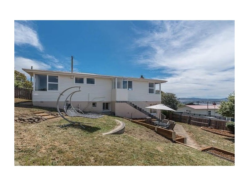 8 Asquith Court, Claremont TAS 7011