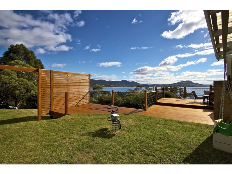 30 Bayside Drive, Lauderdale TAS 7021