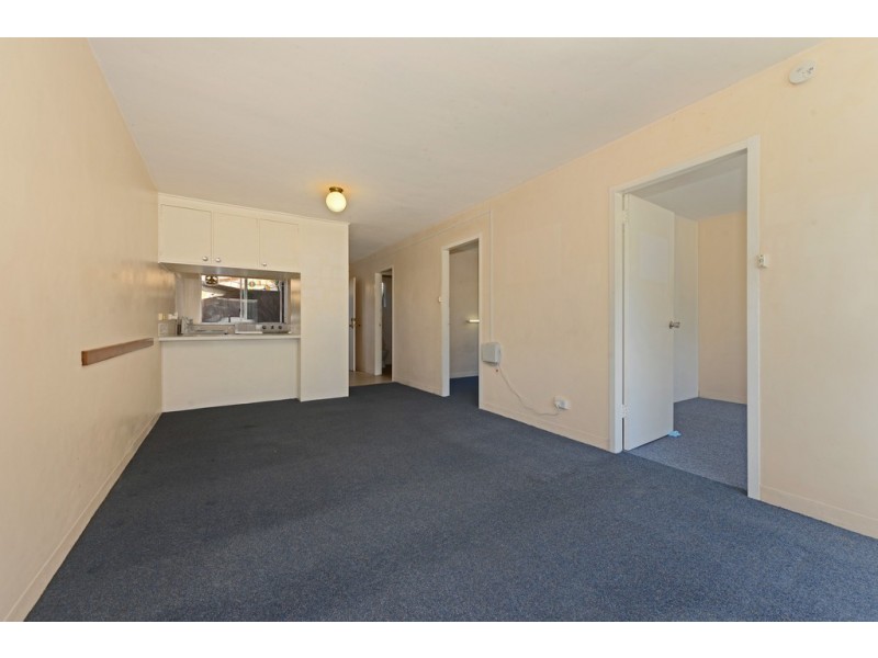 2/8 Wallace Avenue, Lenah Valley TAS 7008