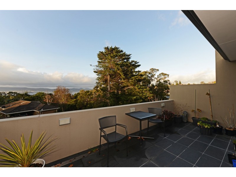 23B McAulay Road, Sandy Bay TAS 7005