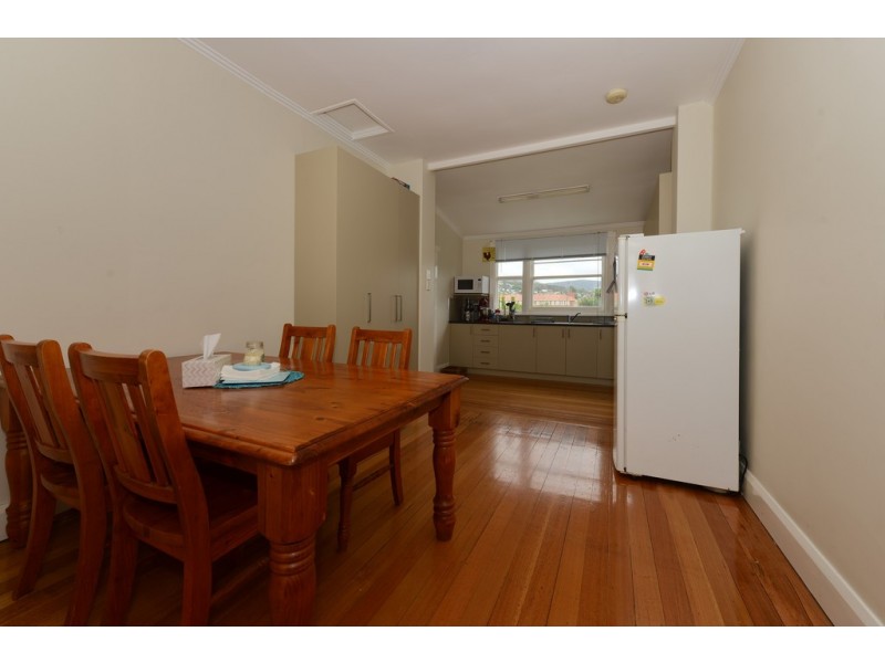 42 Tower Road, New Town TAS 7008