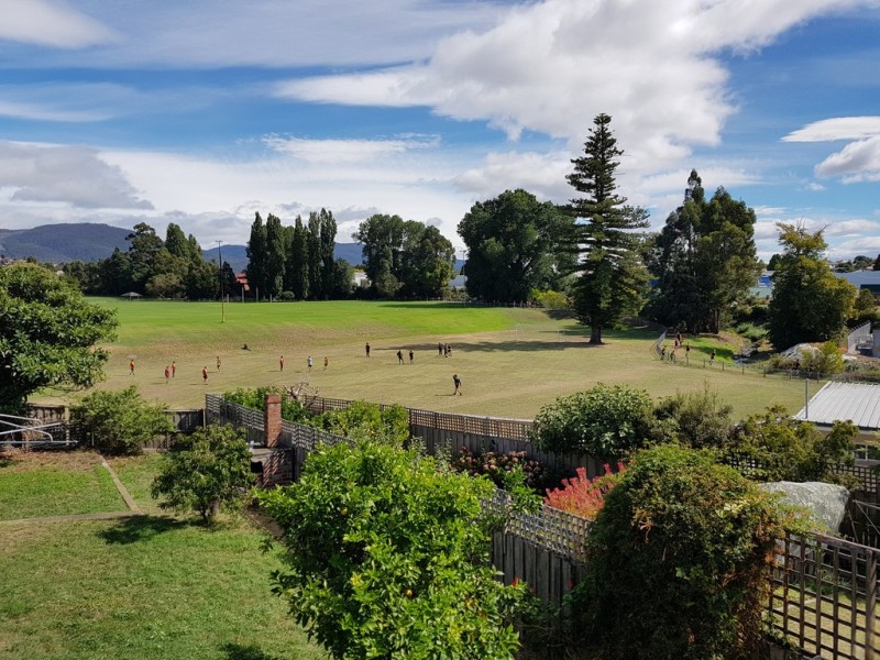 42 Tower Road, New Town TAS 7008