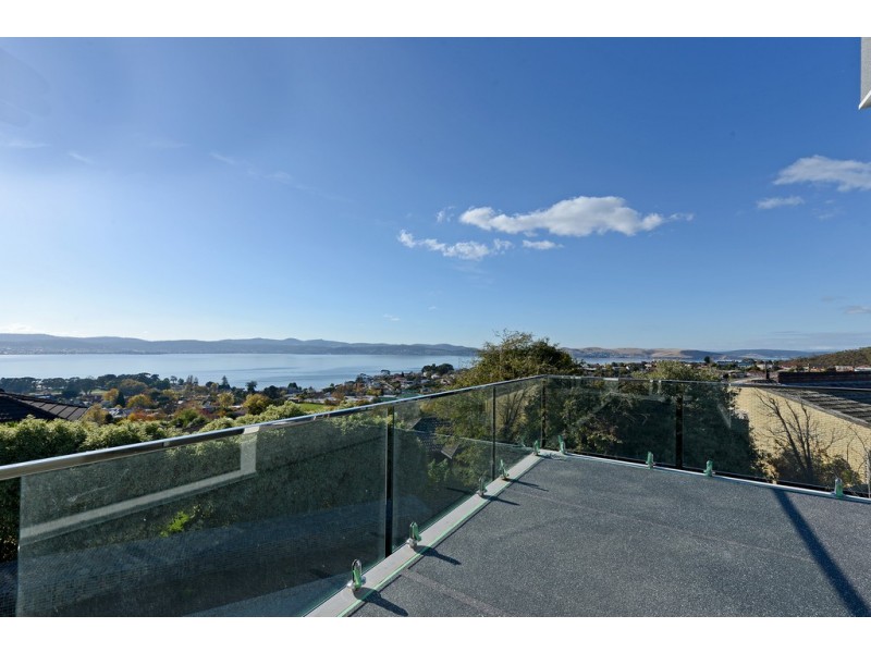 26 Shepherd Street, Sandy Bay TAS 7005