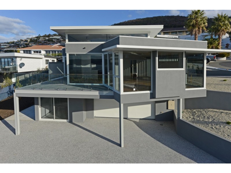 26 Shepherd Street, Sandy Bay TAS 7005