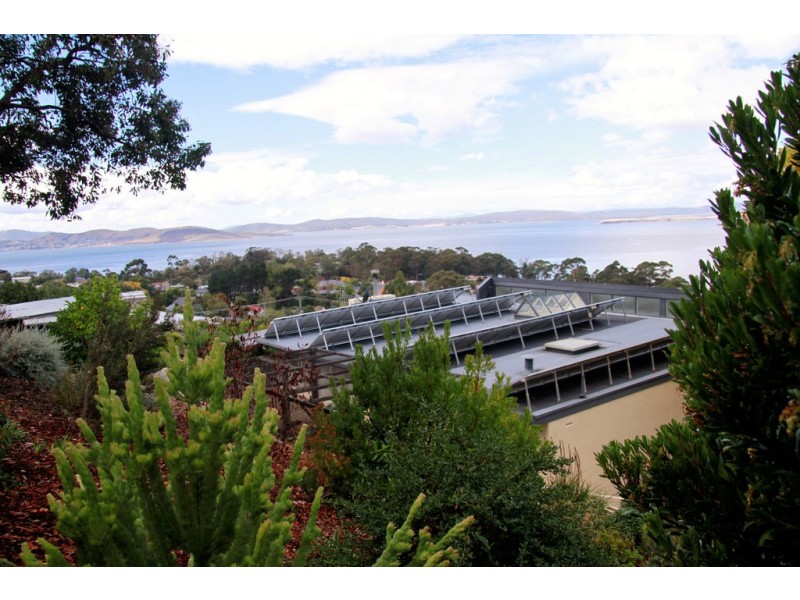 231 Channel Highway, Taroona TAS 7053